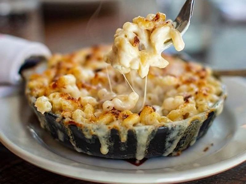 21 Comfort-Food Cafes Across America Where the Mac and Cheese Comes Out Bubbling Hot 23 The Smith - New York, New York