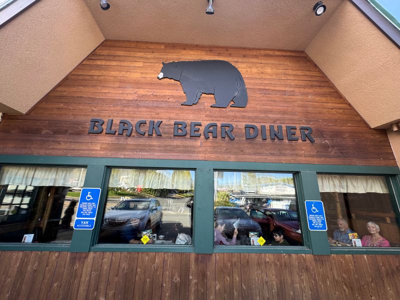 I Drove from Coast to Coast To Try 18 Chicken Fried Steak Plates (7 Deserved a Standing Ovation) 17 Black Bear Diner Grants Pass - Grants Pass, Oregon