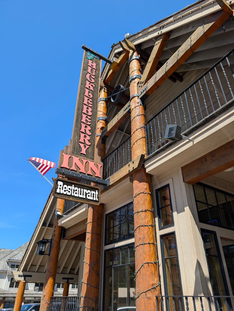 Huckleberry Inn Restaurant - Government Camp, Oregon