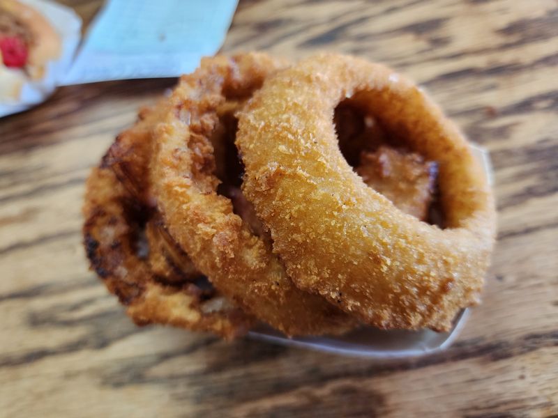 This Georgia Drive-In Serves Chili Dogs Locals Swear Taste Exactly Like They Remember From Childhood 10 Onion Rings That Crunch