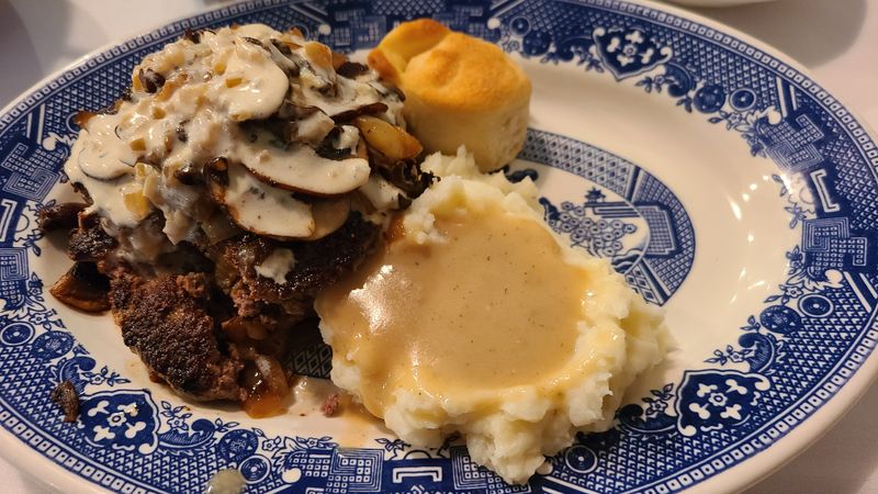 Mashed Potatoes With Proper Gravy