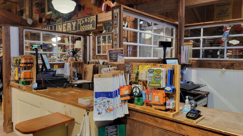 Practical Storage Tips Station