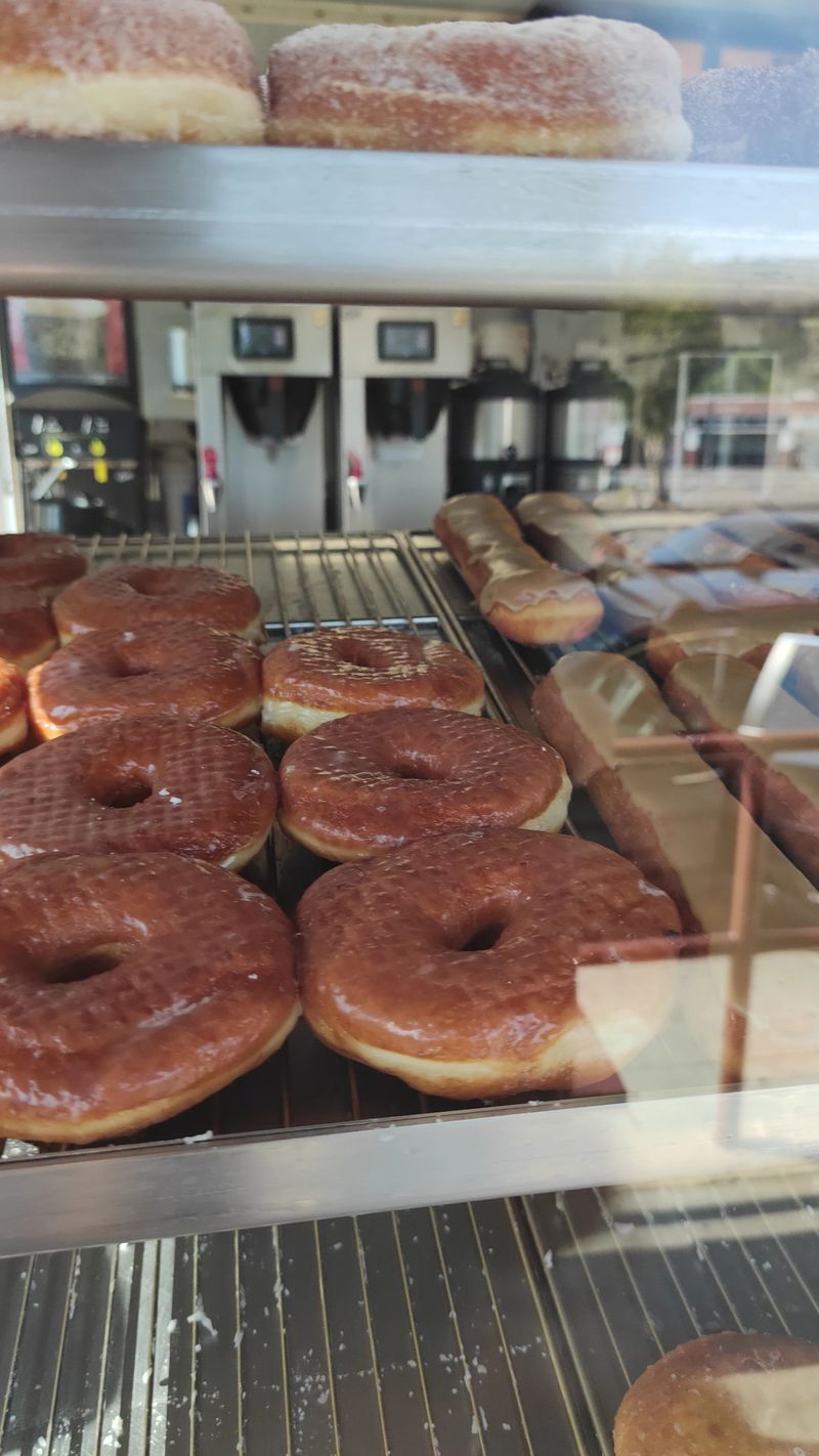 23 Small-Town Bakeries Across America Selling Cinnamon-Sugar Doughnuts That Vanish by Mid-Morning 26 The Donut Man - Glendora, California