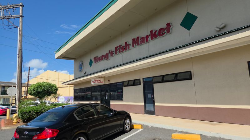 Young's Fish Market - Honolulu, Hawaii
