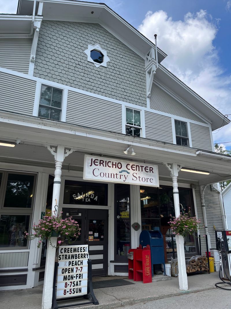 Jericho Center Country Store - Jericho Center, Vermont