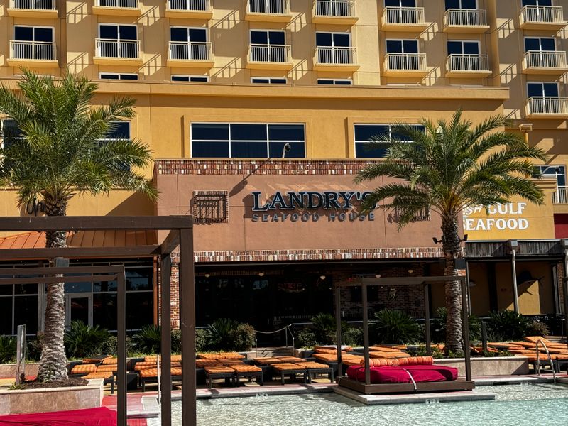 Landry's Seafood House - Lake Charles, Louisiana