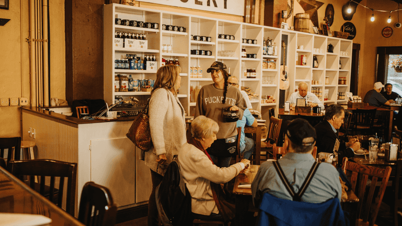 Puckett's Restaurant - Franklin, Tennessee