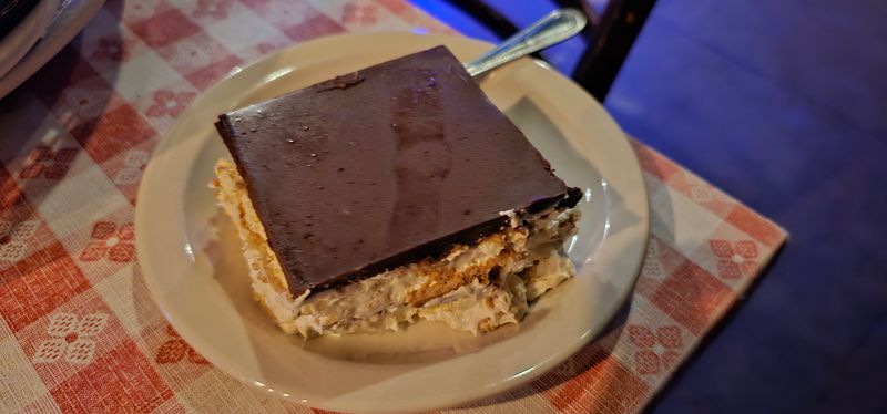 This Louisiana Steakhouse Serves Massive Porterhouse Steaks Locals Say Are Worth Sharing 23 What You Remember on the Drive Home