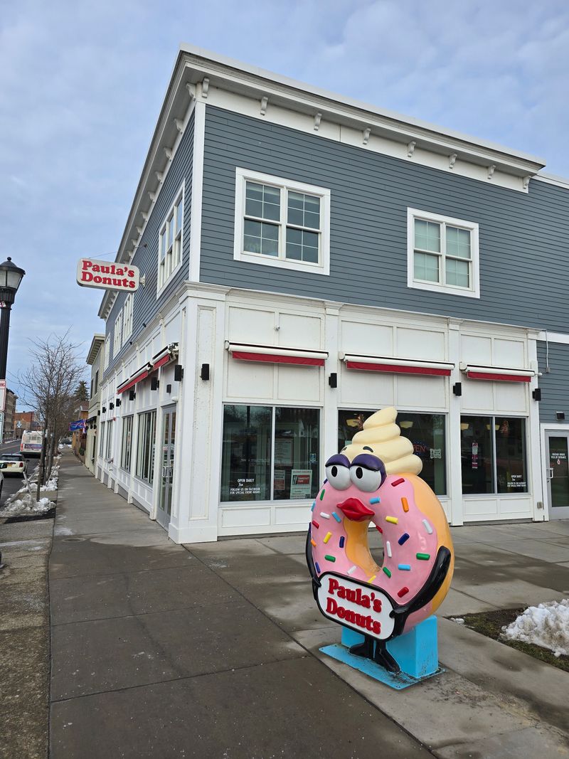 23 Small-Town Bakeries Across America Selling Cinnamon-Sugar Doughnuts That Vanish by Mid-Morning 13 Paula's Donuts - Buffalo, New York