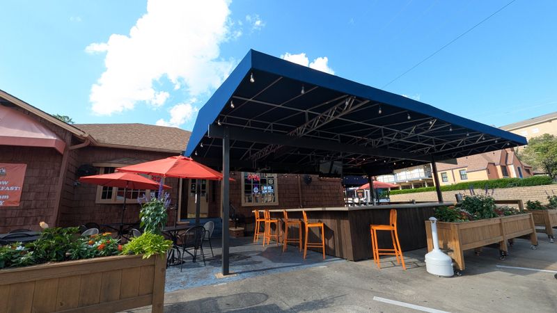 13 Alabama BBQ Buffets Where Smoky Ribs And Banana Pudding Share The Spotlight 8 Momma Goldberg's Deli - Auburn, Alabama