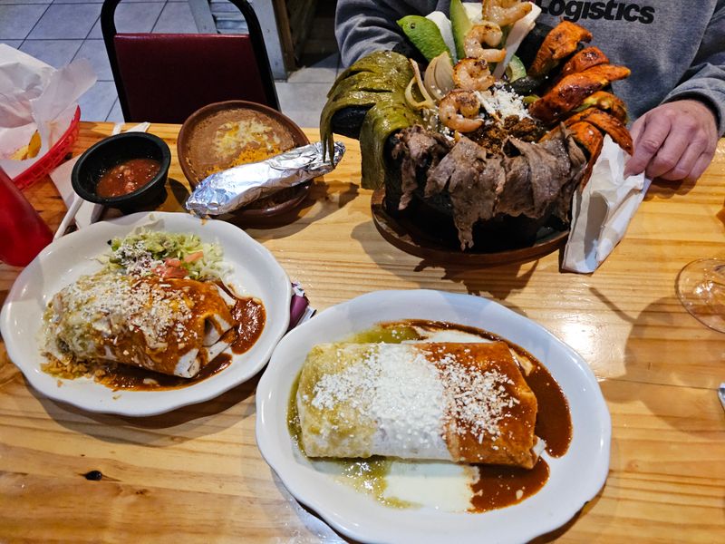 This Iowa Mexican Grill Serves Fajitas And Margaritas Locals Say Always Bring A Crowd 27 Weeknight Rituals And Weekend Lines