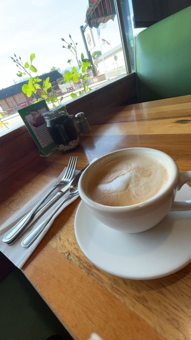 This Nevada High-Desert Breakfast House Serves Pecan-Crusted French Toast Road-Trippers Still Dream About 10 Cinnamon Roll and Coffee Ritual