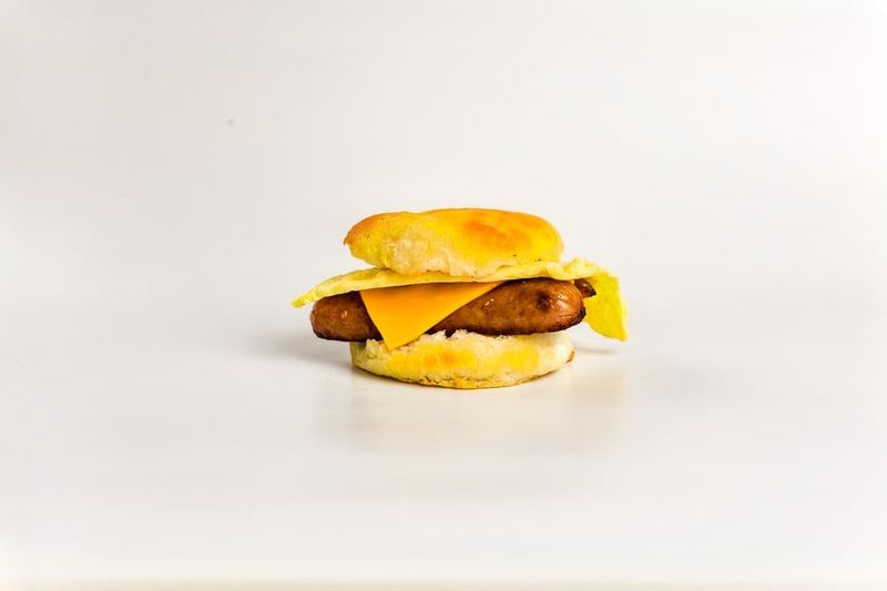 This Alabama Biscuit House Serves Sausage Gravy Locals Say Defines Southern Mornings 12 Speed, Lines, And Timing Tips