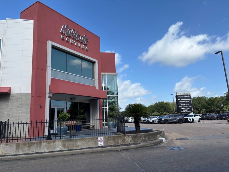 14 Texas Enchilada Houses Where The Red Sauce Still Simmered Overnight 18 Molina’s Cantina – Houston, TX