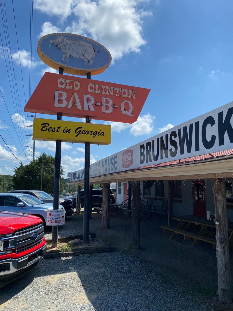 Old Clinton Barbecue House — Gray, Georgia