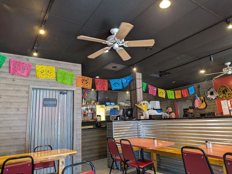 This Iowa Mexican Grill Serves Fajitas And Margaritas Locals Say Always Bring A Crowd 12 A Family Reunion At Every Table