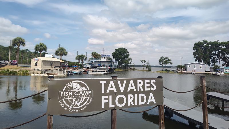 Fish Camp Lake Eustis - Tavares, Florida