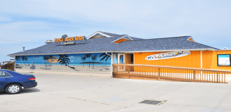 Dock's Beach House Restaurant - Port Clinton, Ohio
