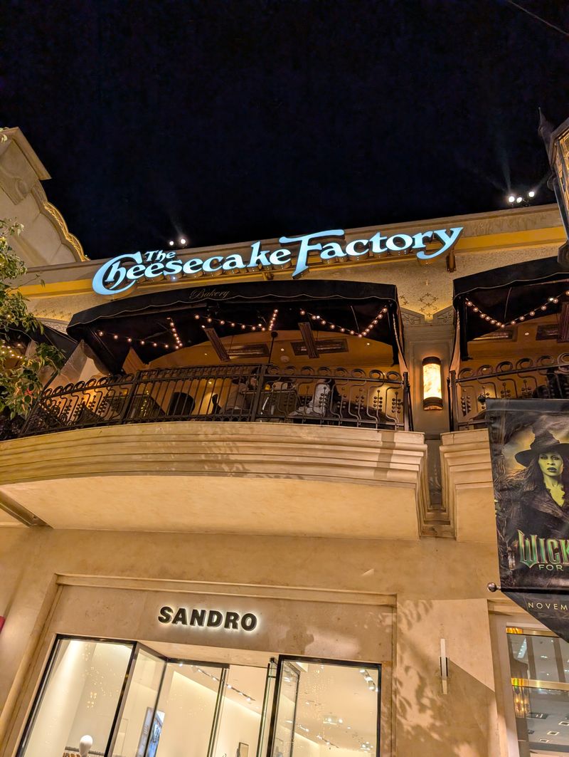 The Cheesecake Factory - Los Angeles, California
