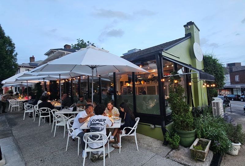 Mozelle's Fresh Southern Bistro – Winston-Salem, North Carolina