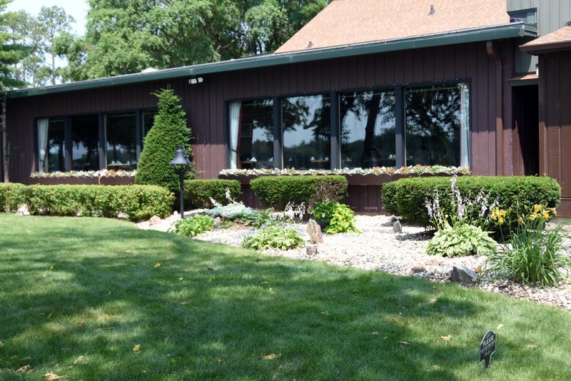 Smoke Free, Air Conditioned Comfort