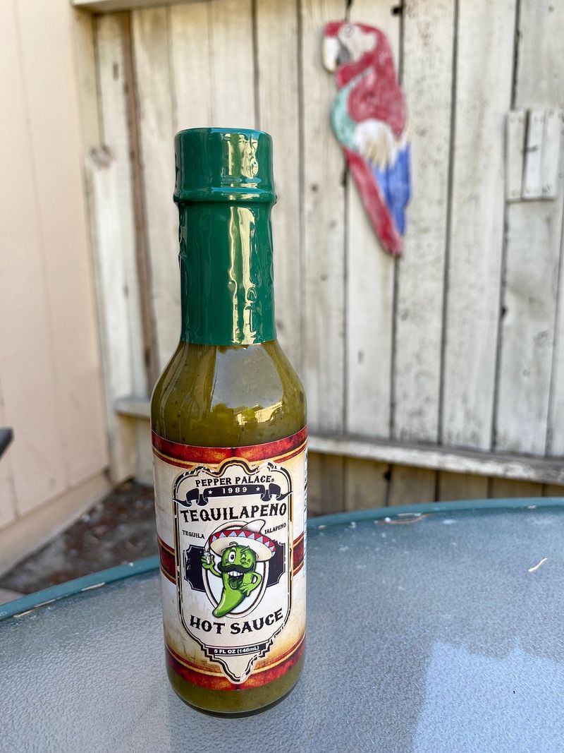 Green jalapeño sauce