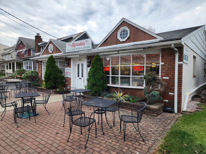 20 Italian Delis Across The USA Stuffing Subs So Full They Barely Close 20 Alfredo's Italian Deli - Las Vegas, NV