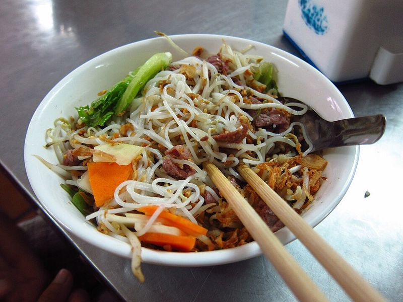 Light but Full of Flavor - 15 Vietnamese Dishes Perfect for Hot Summer Days 11 Bun Bo Nam Bo