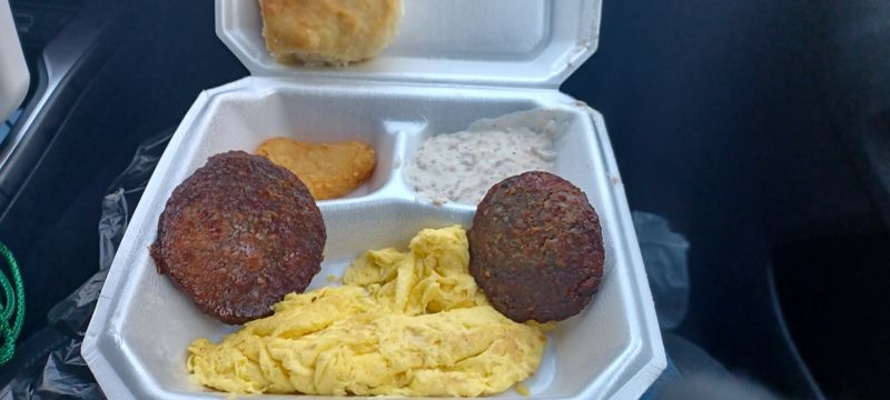 This North Carolina Biscuit House Is So Beloved, Locals Call It Their Second Kitchen 15 Hash Browns Strategy