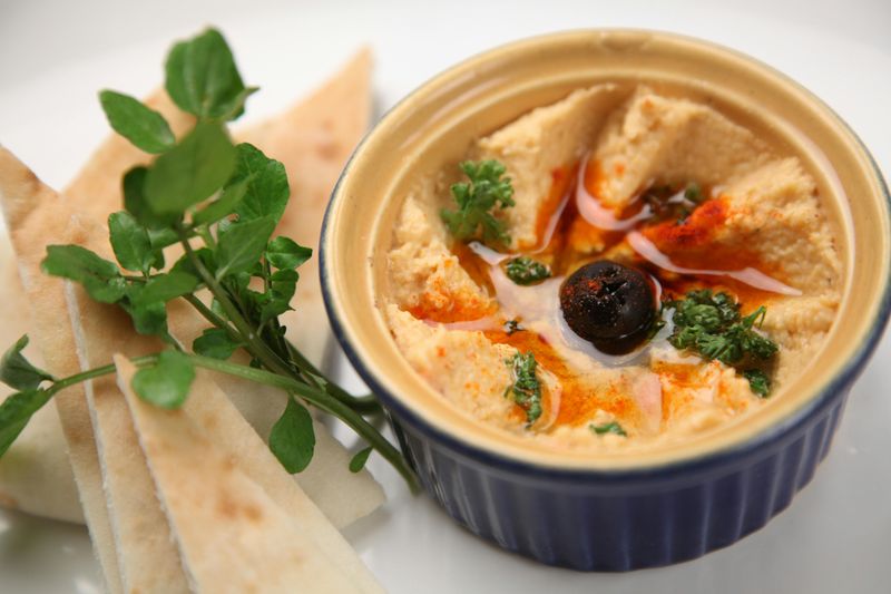 Hummus with Olive Oil and Warm Pita