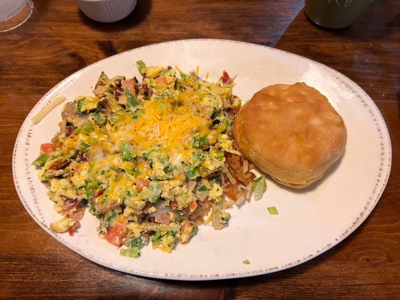 This Breckenridge Mountain Café Serves Breakfast Plates Travelers Swear Are Worth The Altitude 10 Omelets With Options