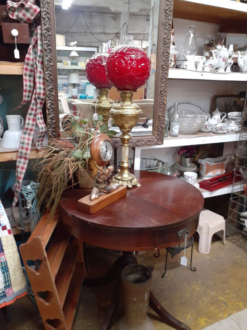 Riverside Furniture, Antiques Flea Market - New Albany, Mississippi