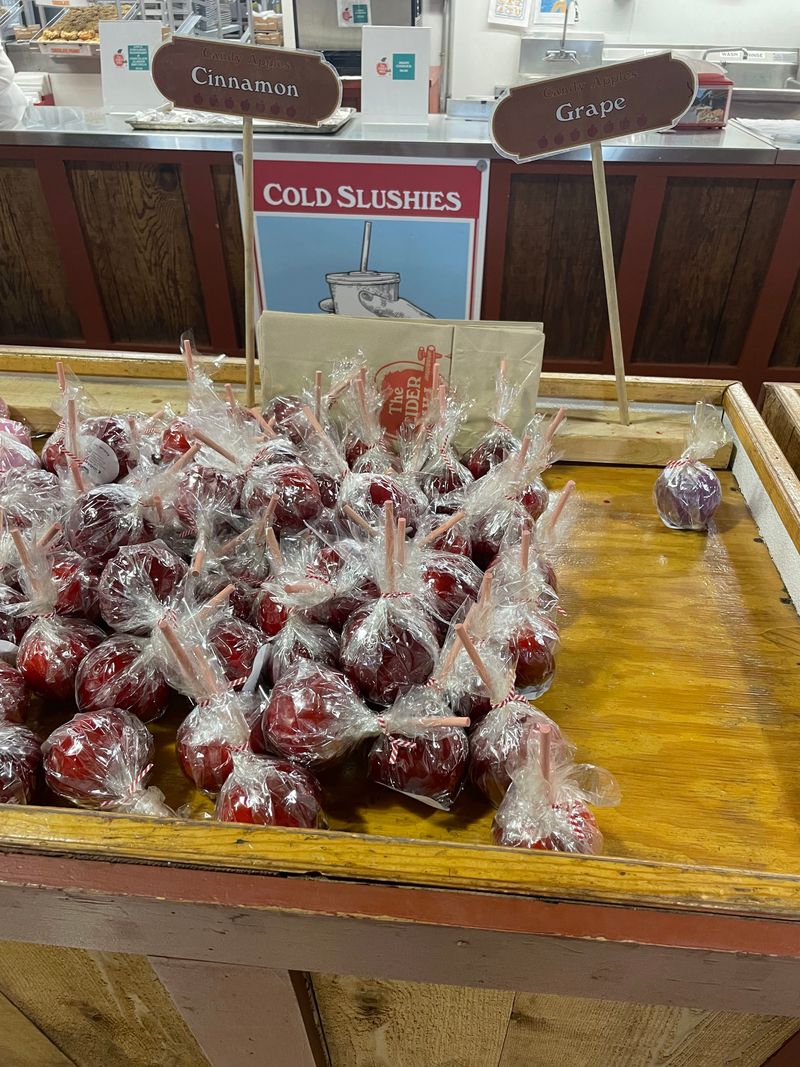 Candy Apples With nostalgic crunch