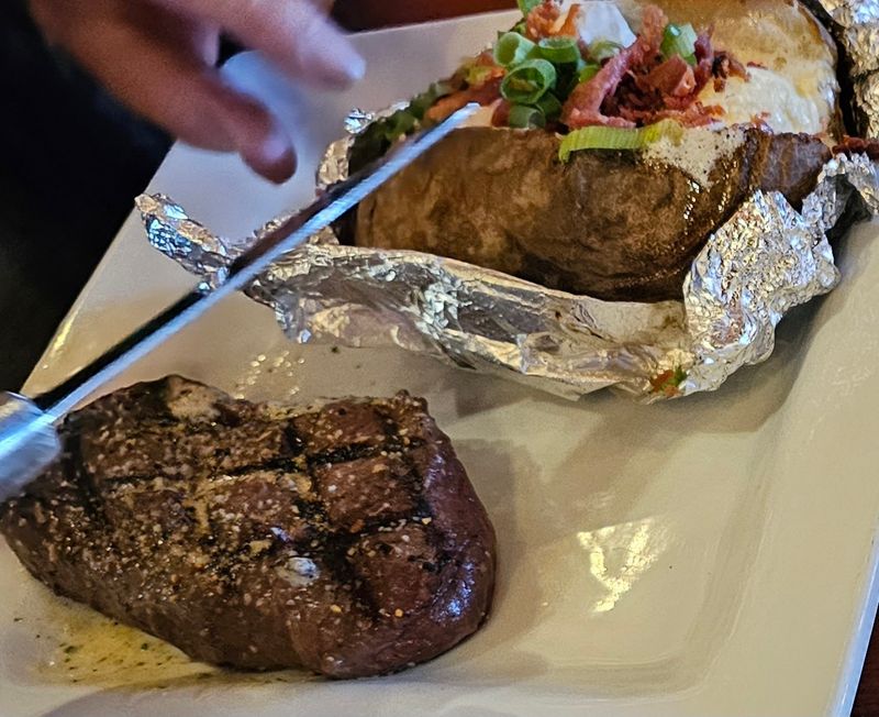 This Montana Supper Club Serves Hand-Cut Beef Steaks Locals Call “Pure Big Sky Comfort on a Plate” 7 Prime Rib Night Tradition