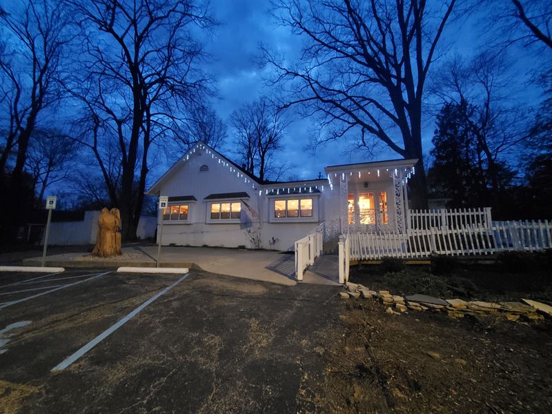 10 Hidden Fried Chicken Shacks In Indiana That Locals Guard Like Secrets 7 HollyHock Hill - Indianapolis, Indiana