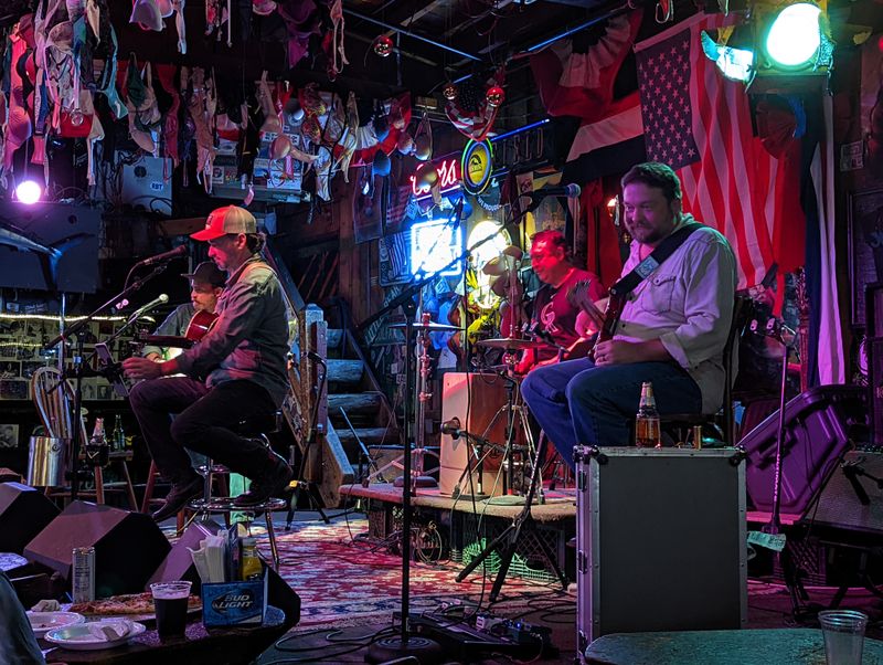 Live Music That Fills The Room