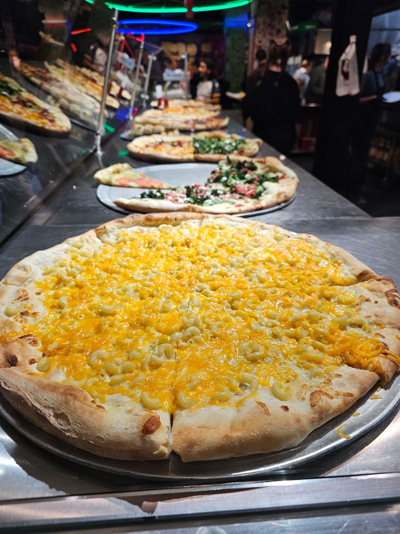 22 Late-Night Pizza Windows Across America Where Slices Disappear Faster Than They Hit the Counter 10 Ian’s Pizza Madison | State Street - Madison, Wisconsin