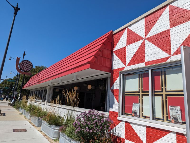 Parson's Chicken & Fish (Logan Square) - Chicago, Illinois