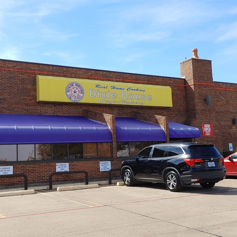 Dixie House Cafe Hulen - Fort Worth, Texas