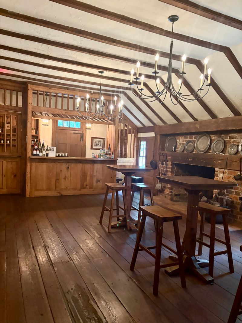 Architecture and Craftsmanship Details