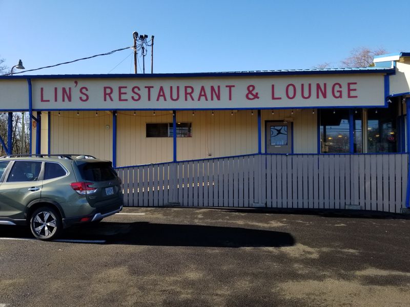 These Old-School Chinese Kitchens In Oregon Still Serve Stir-Fries Like It’s Day One 3 Lin's Restaurant - Tillamook, Oregon