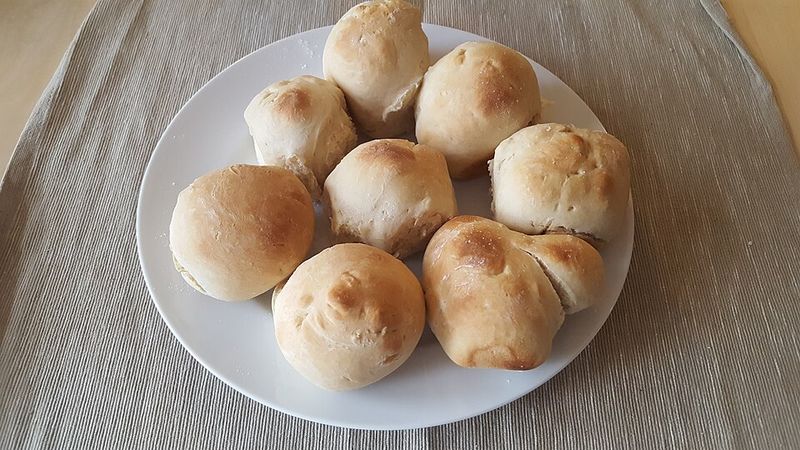 Dinner rolls