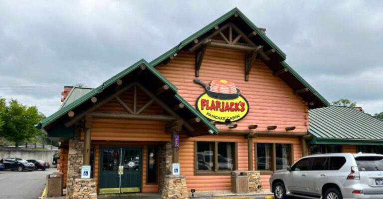 I Spent 5 Days on the Highway Visiting 17 Pancake Houses Where the Syrup Never Stops Flowing