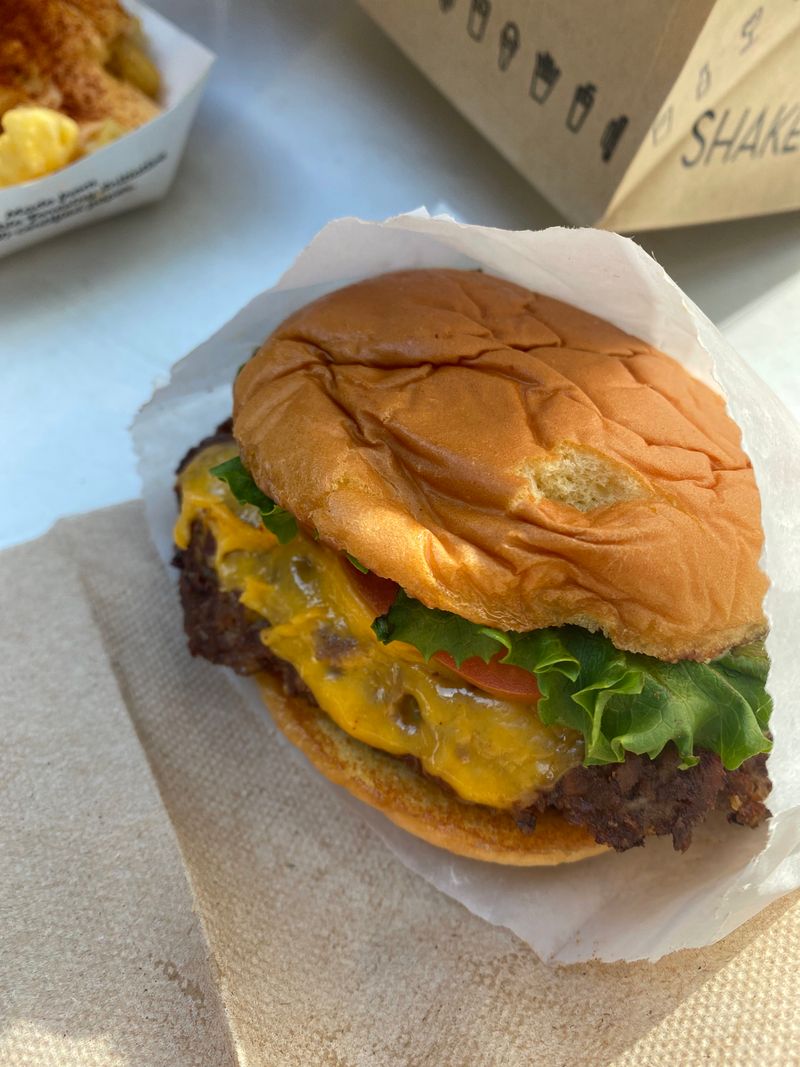 I Traveled Across America to Try 21 Cheeseburgers With Secret Sauce, and 5 Were Absolutely Next-Level 7 Shake Shack Bryant Park - New York, New York