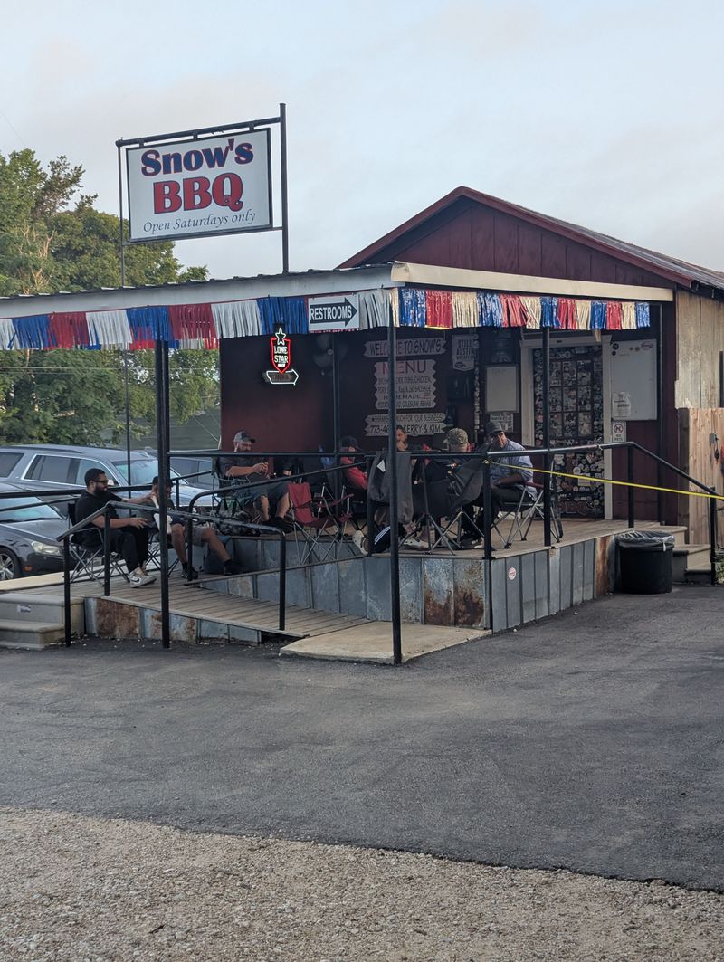 15 Texas BBQ Joints Serving Brisket So Tender Locals Plan Their Day Around It 16 Snow's BBQ - Lexington, Texas