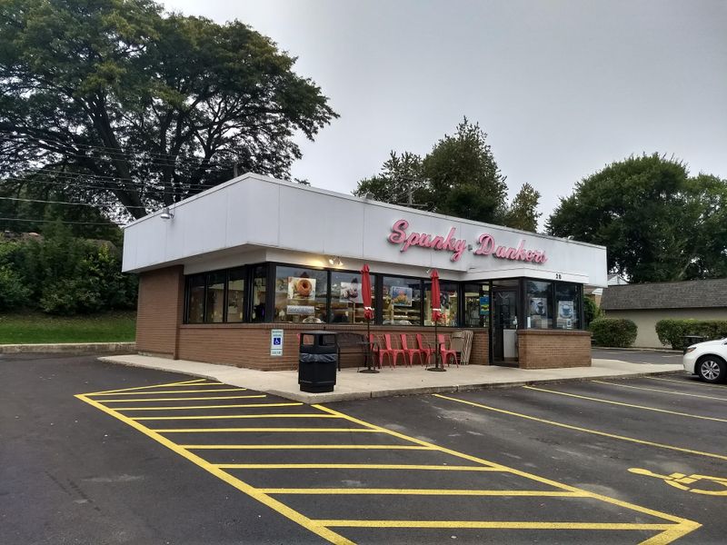 19 Small-Town Coffee-and-Donut Counters Across America That Still Open Before Sunrise 8 Spunky Dunkers Donuts - Palatine, Illinois
