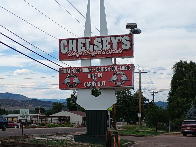 Chelseys Wings, Burgers, and Spirits Cañon City - Cañon City, Colorado