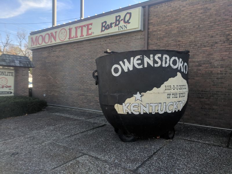 Moonlite Bar-b-q Inn - Owensboro, Kentucky