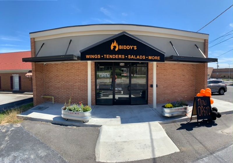 8 Georgia Fish Fry Houses That Turn Friday Nights Into A Southern Tradition 11 Biddy's - Covington, GA