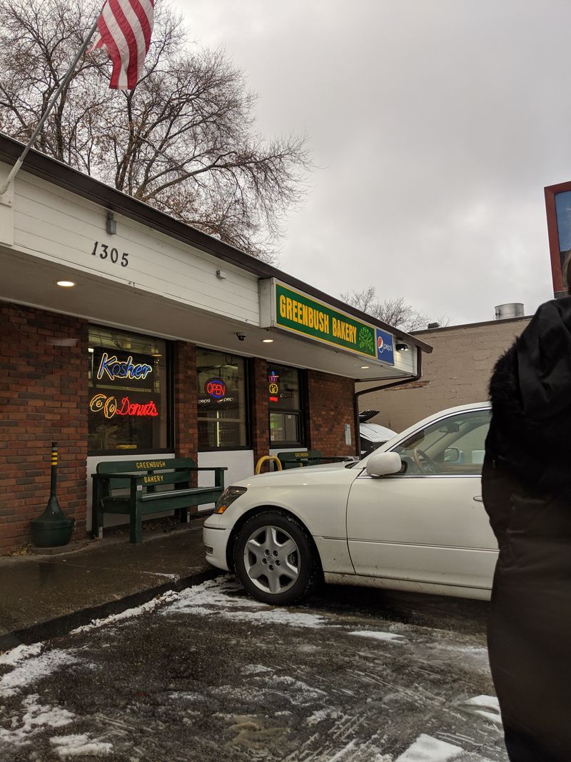 23 Classic American Bakeries Still Making Donuts the Way Grandpa Remembered 7 Greenbush Bakery